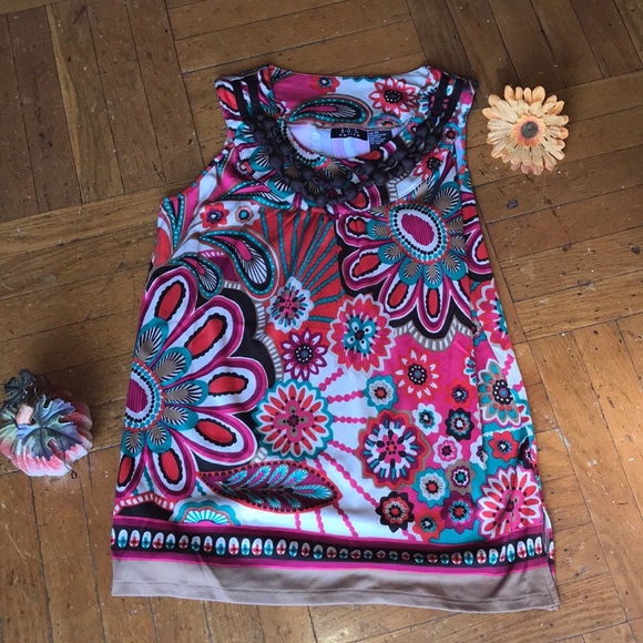 R.Q.T FLORAL BLOUSE “SP “🔥 - Picture 3 of 4